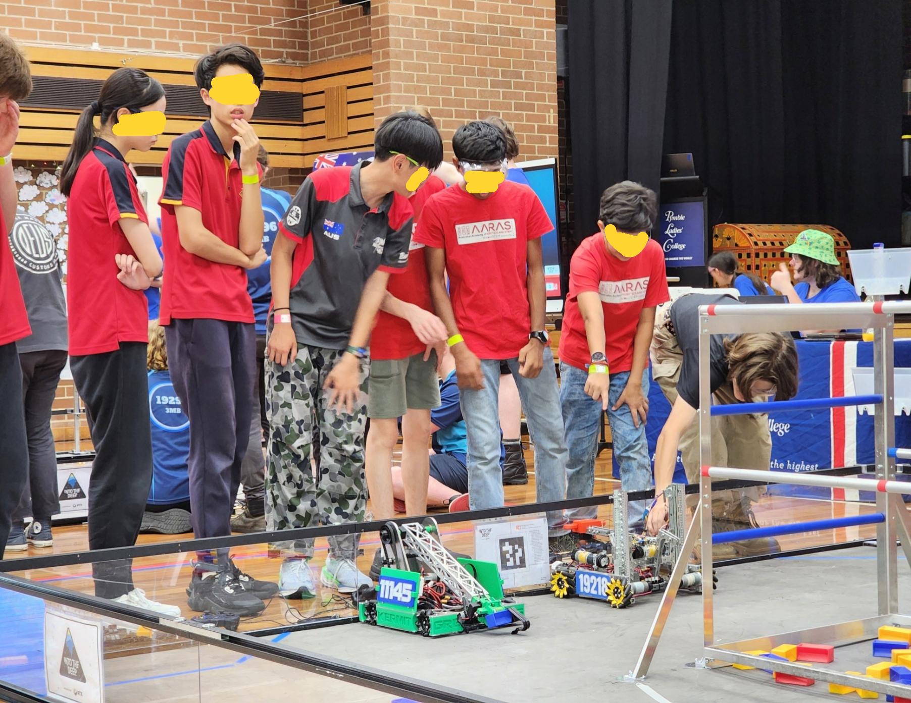 We Love STEM With Robot